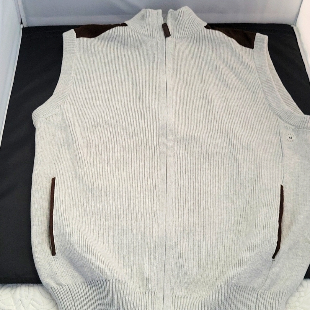 Chaps- NWT gray zipper sweater vest, suede/leather trim, size medium.